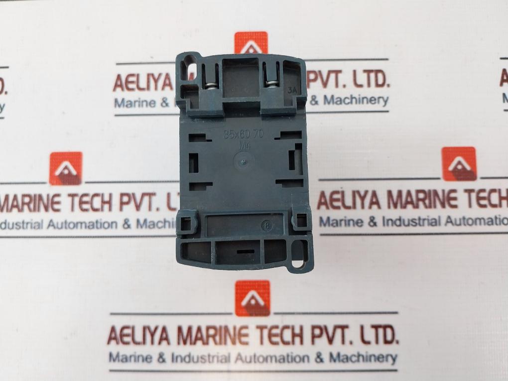 Schneider Electric CAD50 Control Relay 10A 110V 50/60Hz