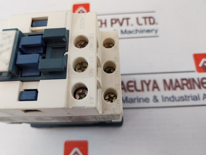 Schneider Electric CAD50 Control Relay 10A 110V 50/60Hz