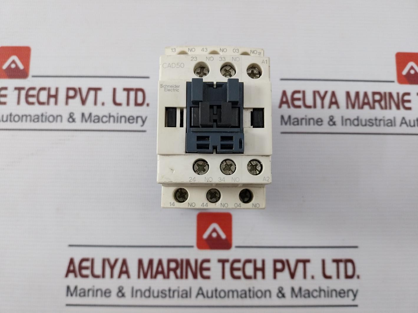 Schneider Electric Cad50 Control Relay 600V A.C.Max 10A 48V 50/60Hz