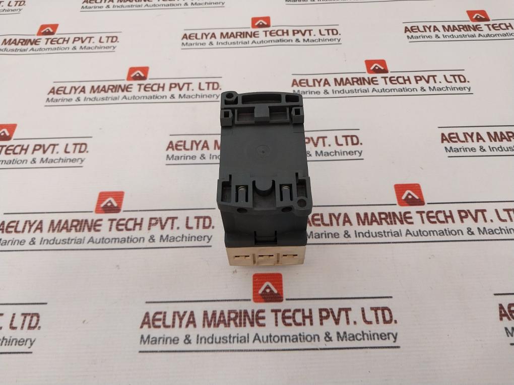 Schneider Electric Cad50 Ed Contactor 10A 690V 50/60Hz