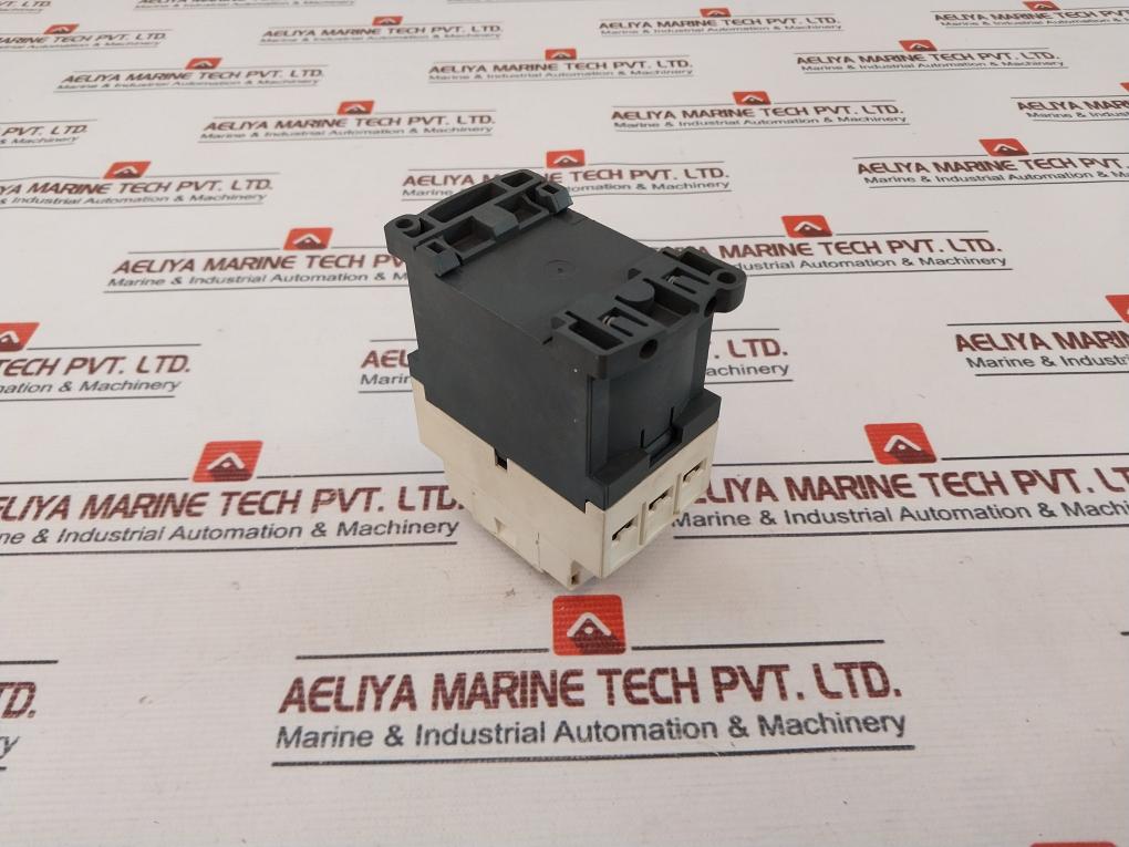 Schneider Electric Cad50 Ed Contactor 10A 690V 50/60Hz