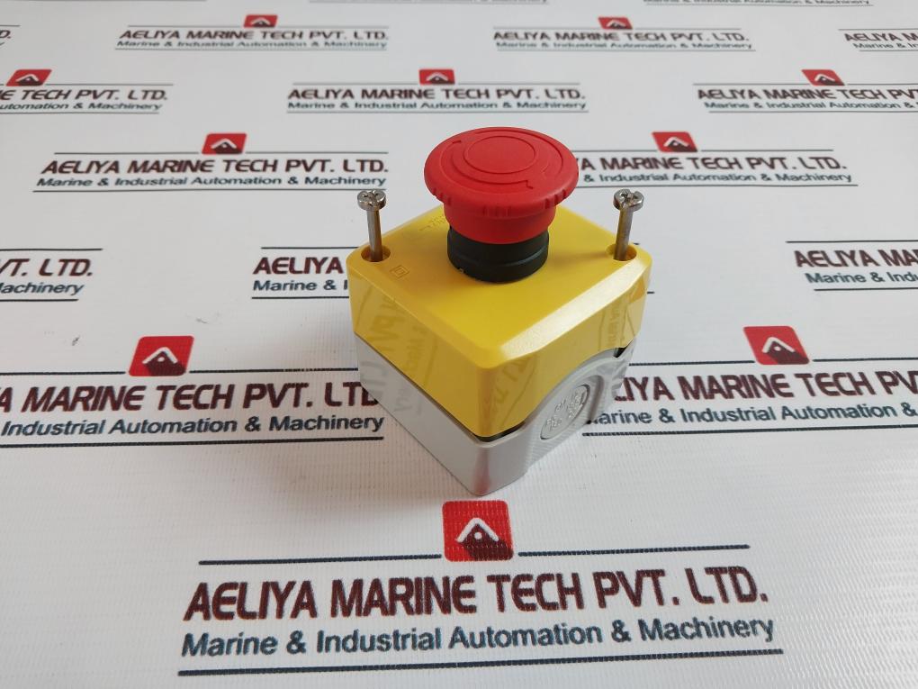 Schneider Electric Cm 12 Push Button Switch