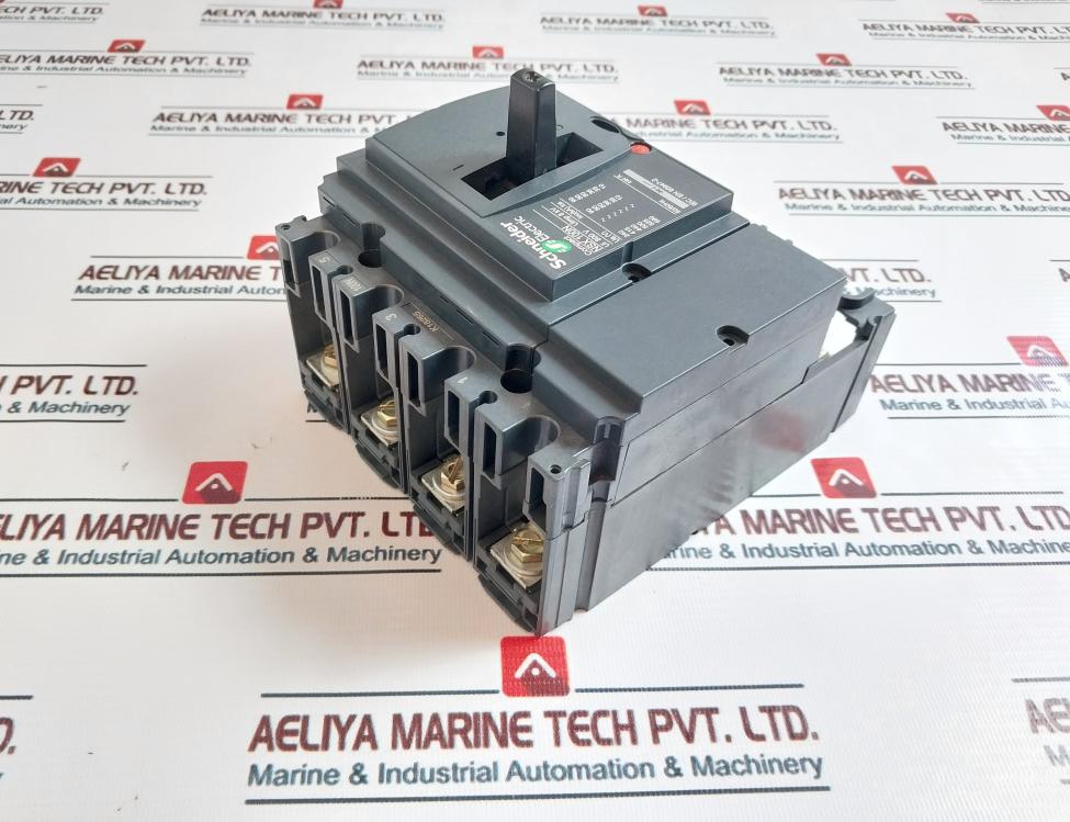 Schneider Electric Compact NSX 100N Circuit Breaker Cat A 50/60Hz