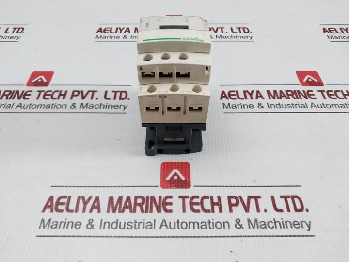 Schneider Electric Control Relay 24V 50/60Hz Part No Cad32 B7
