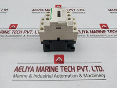 Schneider Electric Control Relay 24V 50/60Hz Part No Cad32 B7