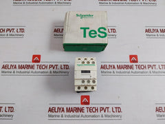 Schneider Electric Control Relay 690V /10A Cad32P7