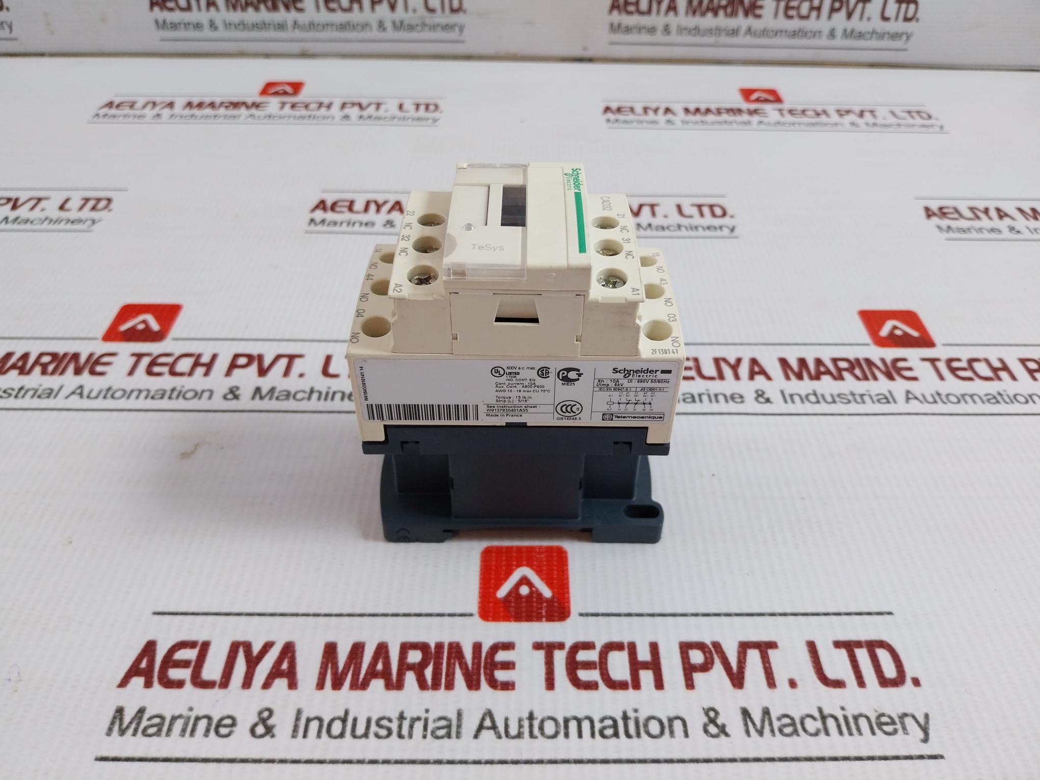 Schneider Electric Control Relay 690V /10A Cad32P7