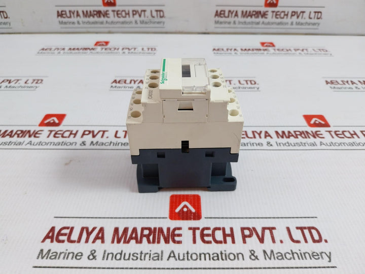 Schneider Electric Control Relay 690V /10A Cad32P7