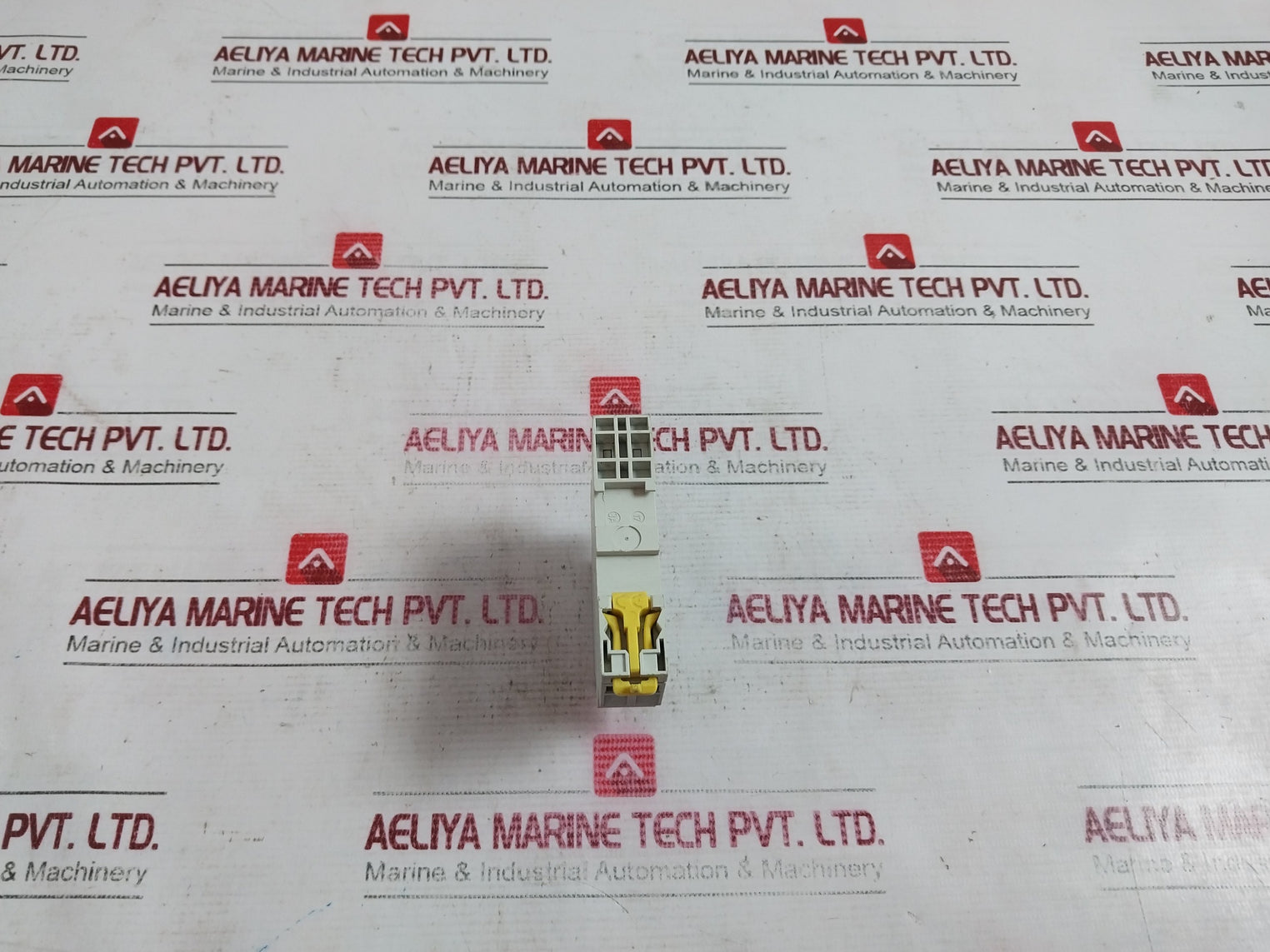 Schneider Electric Ct Impulse Relay 16A 250V Ac1/Ac7A 16A 500V 50Hz/Uc