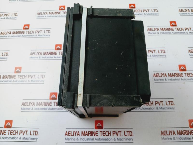 Schneider Electric Em3460 Smart Demand Controller Version: 5.05.02, 240V, 3A