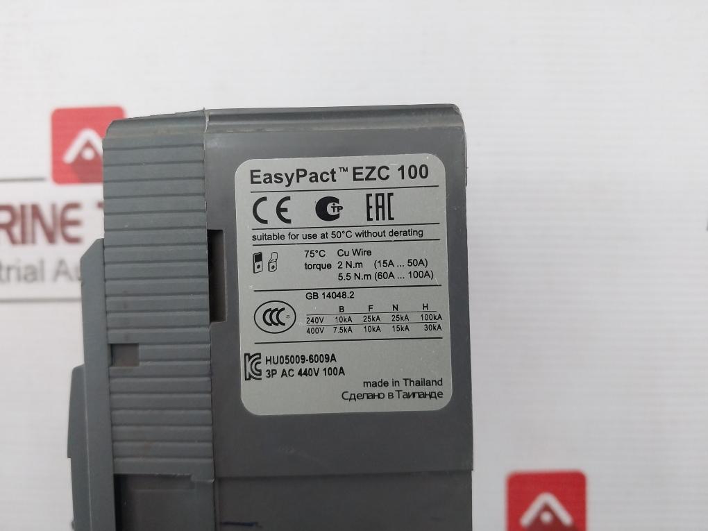 Schneider Electric Ezc100H100A Easypact Circuit Breaker 690V 6Kv 50/60Hz 40/50 C