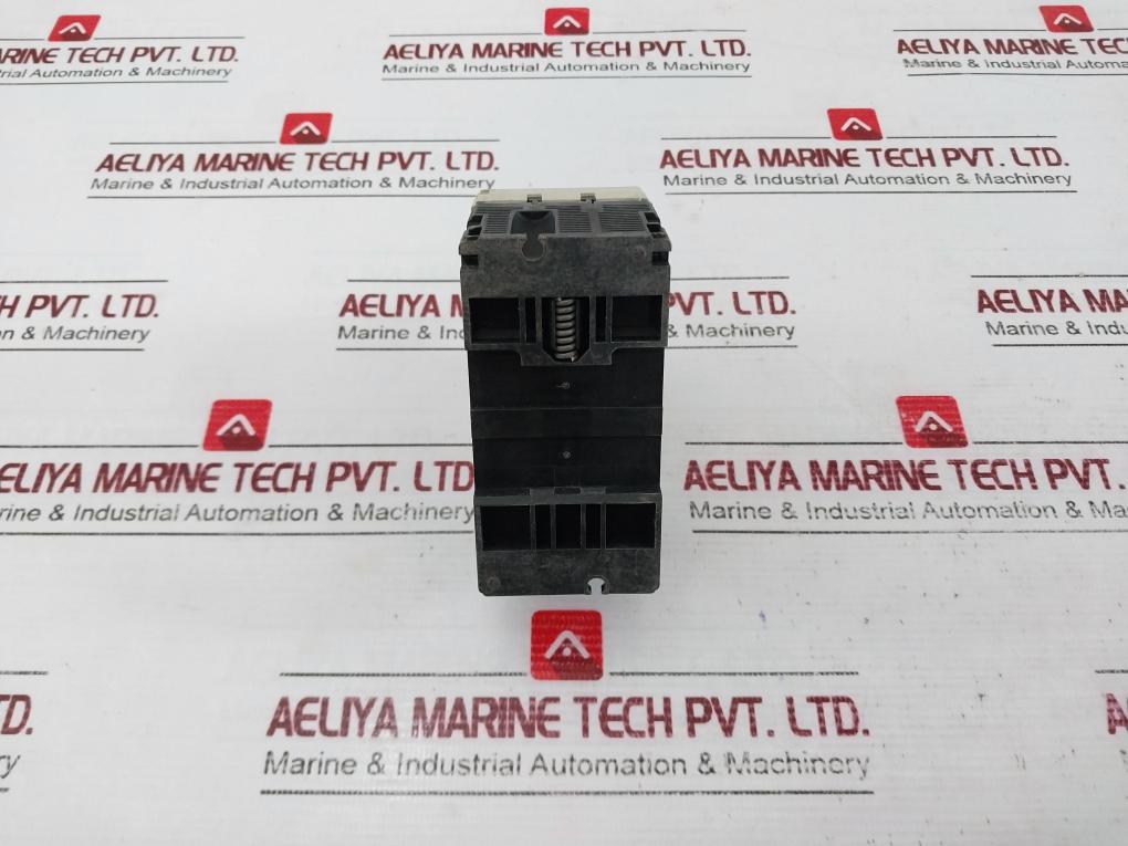 Schneider Electric Gv2-p06 Motor Circuit Breaker 690V 50/60Hz Iec 947-2, Iec 947-4-1