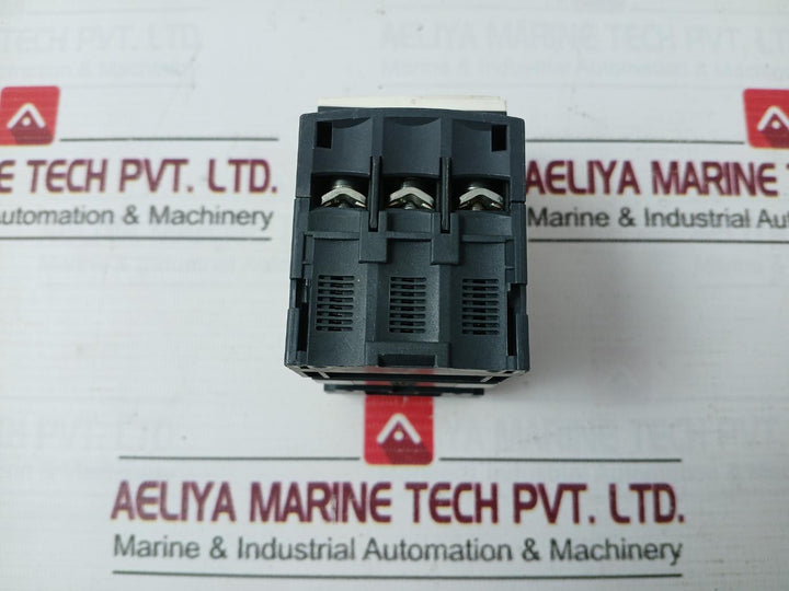 Schneider Electric Gv2Me08 Motor Circuit Breaker 75C 50/60 Hz 2.5-4A