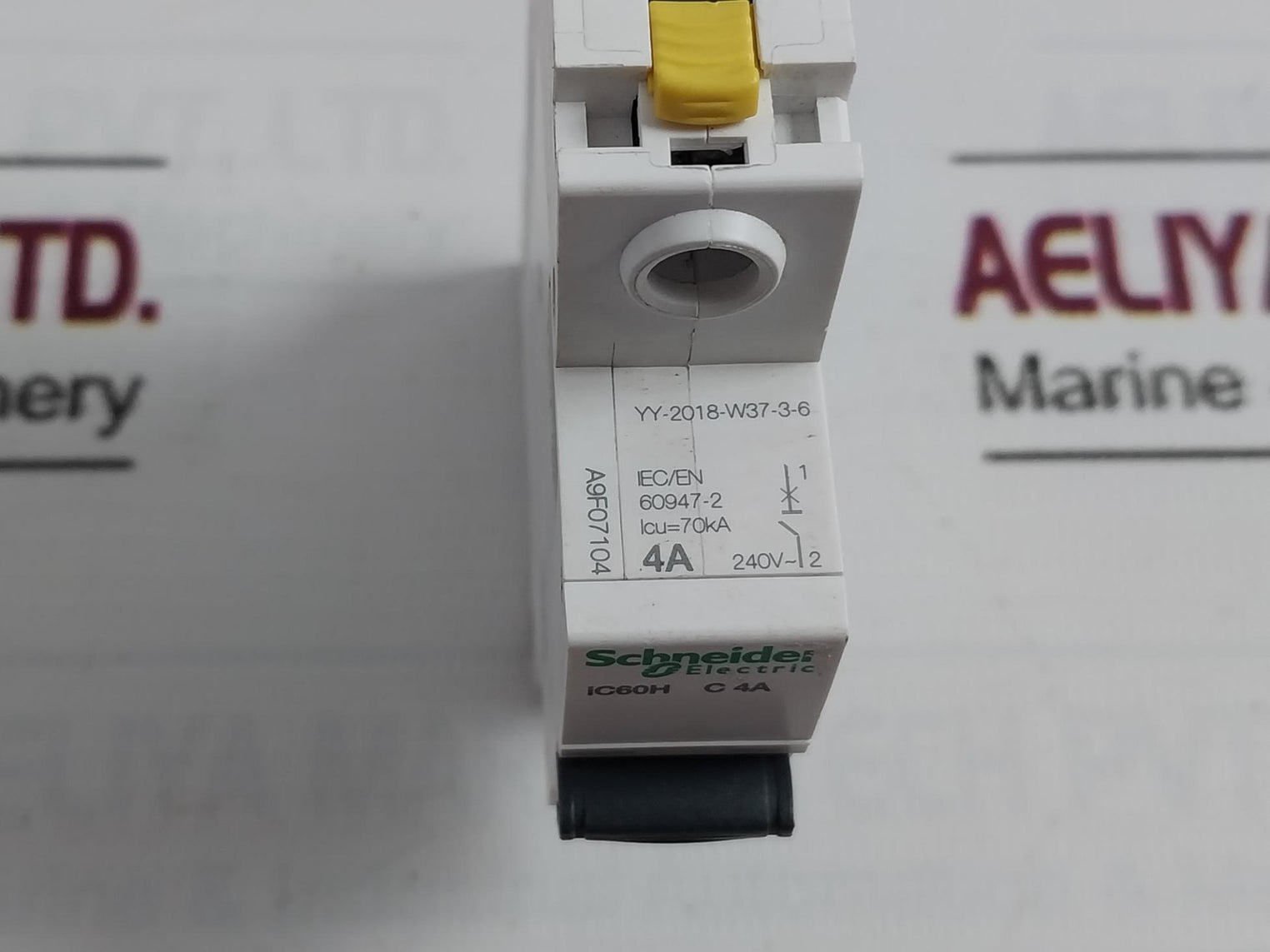 Schneider Electric Ic60H Miniature Circuit Breaker 50°C 50/60Hz