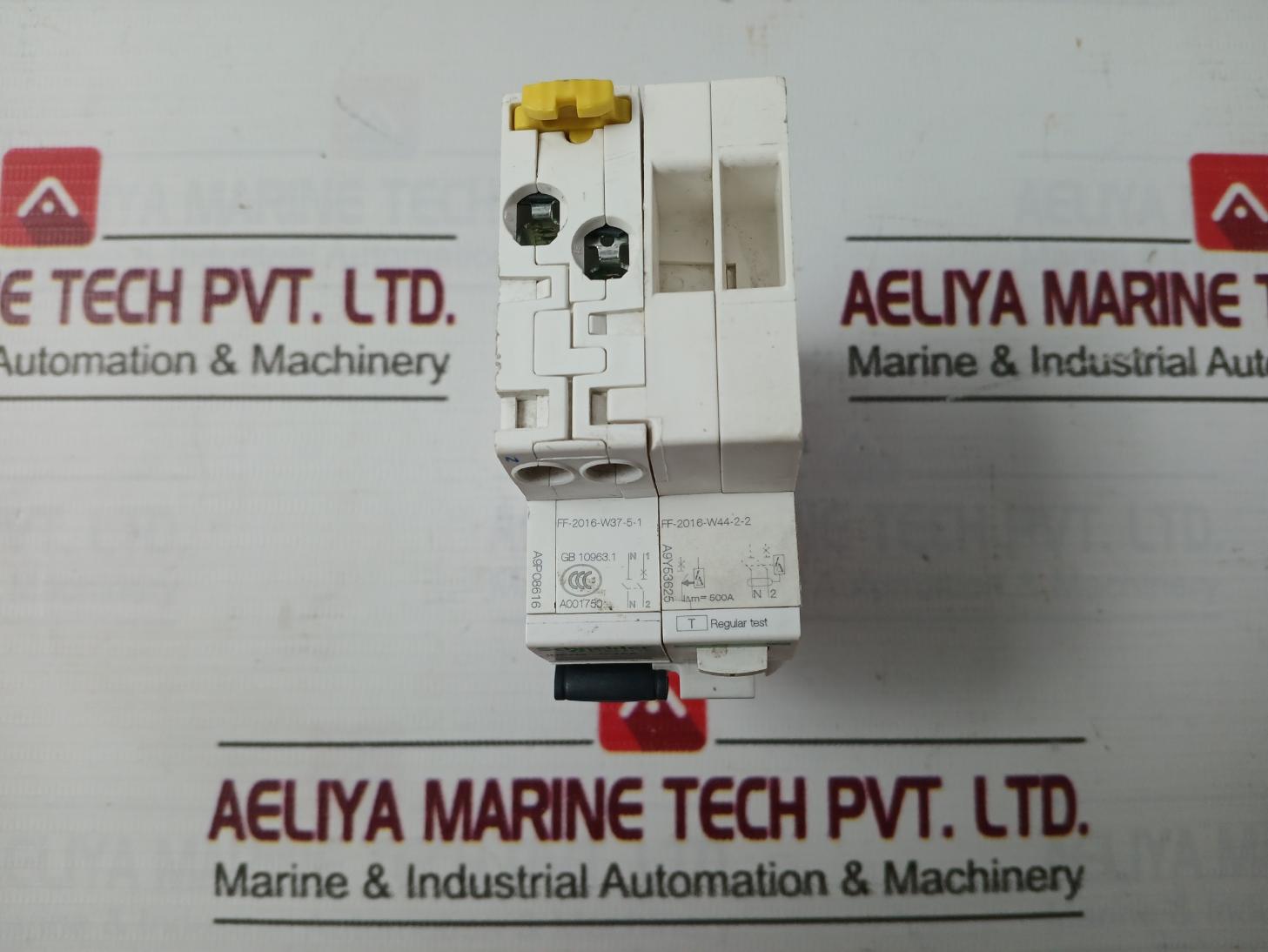 Schneider Electric Idpna Residual Current Breaker 30°C 50Hz