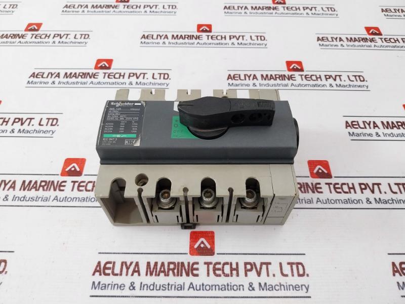 Schneider Electric INS125 Switch Disconnector + Black Rotary Handle 750v