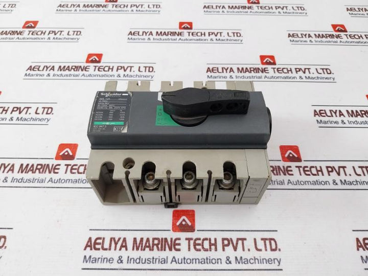 Schneider Electric INS125 Switch Disconnector + Black Rotary Handle 750v