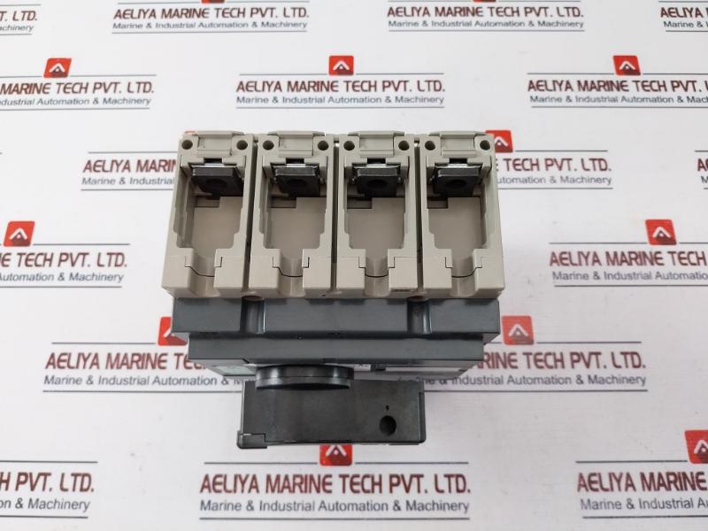 Schneider Electric INS 250 Switch-disconnector With Black Rotary Handle 750v