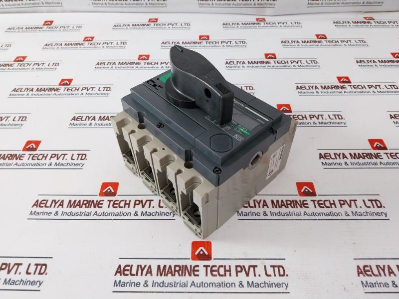 Schneider Electric INS 250 Switch-disconnector With Black Rotary Handle 750v