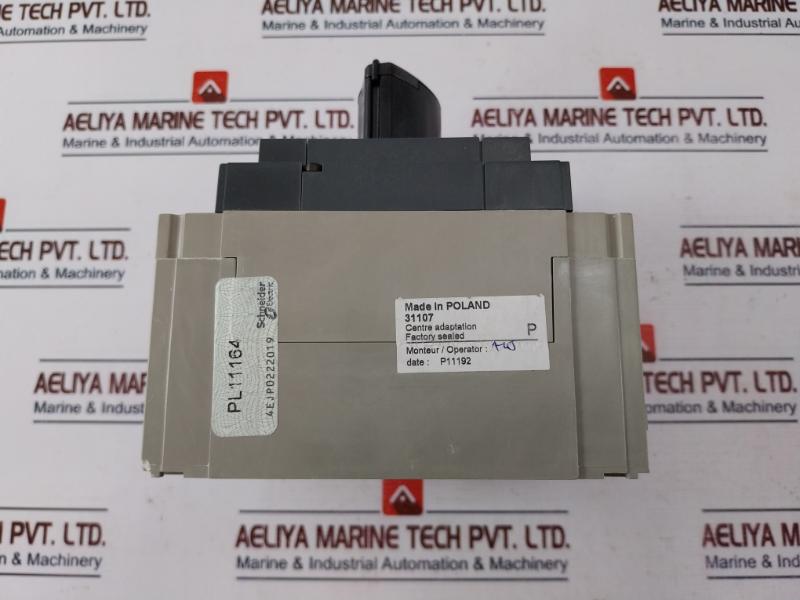 Schneider Electric INS 250 Switch-disconnector With Black Rotary Handle 750v