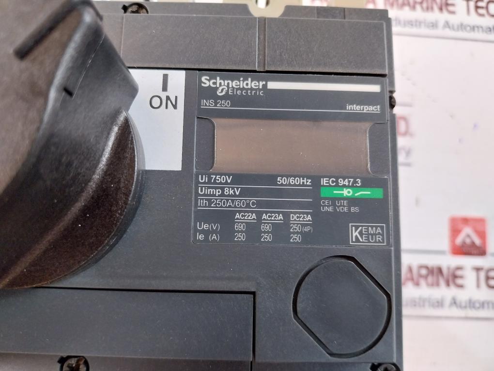 Schneider Electric Ins 250 Switch Disconnector With Black Rotary Handle 50/60Hz