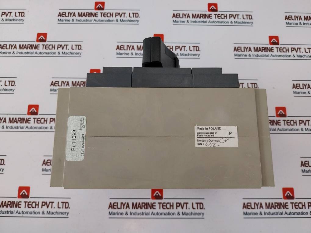 SCHNEIDER ELECTRIC INS 630 Switch-Disconnect 4P 630A 750V AC 50/60Hz
