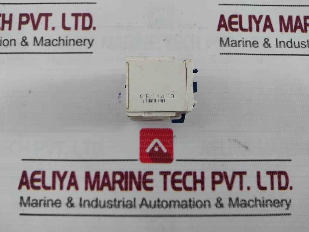 Schneider Electric La1Kn04 Auxiliary Contact Block Iec/En 60947-5-1 690V 10A