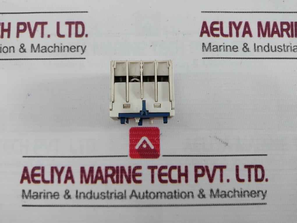 Schneider Electric La1Kn04 Auxiliary Contact Block Iec/En 60947-5-1 690V 10A