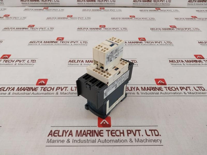Schneider Electric Ladn113 Auxiliary Contact Block A 600 Q 24V Dc 20A 6Kv