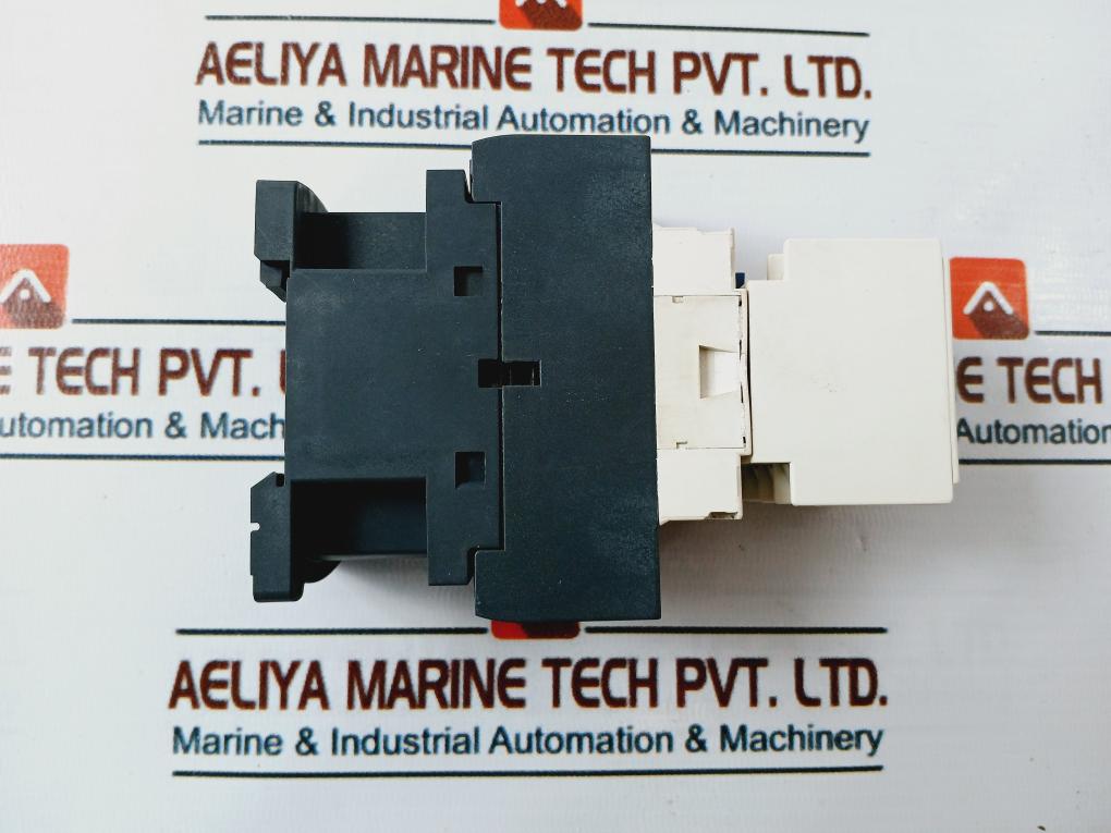 Schneider Electric Ladn22 Auxiliary Contact Block 690V