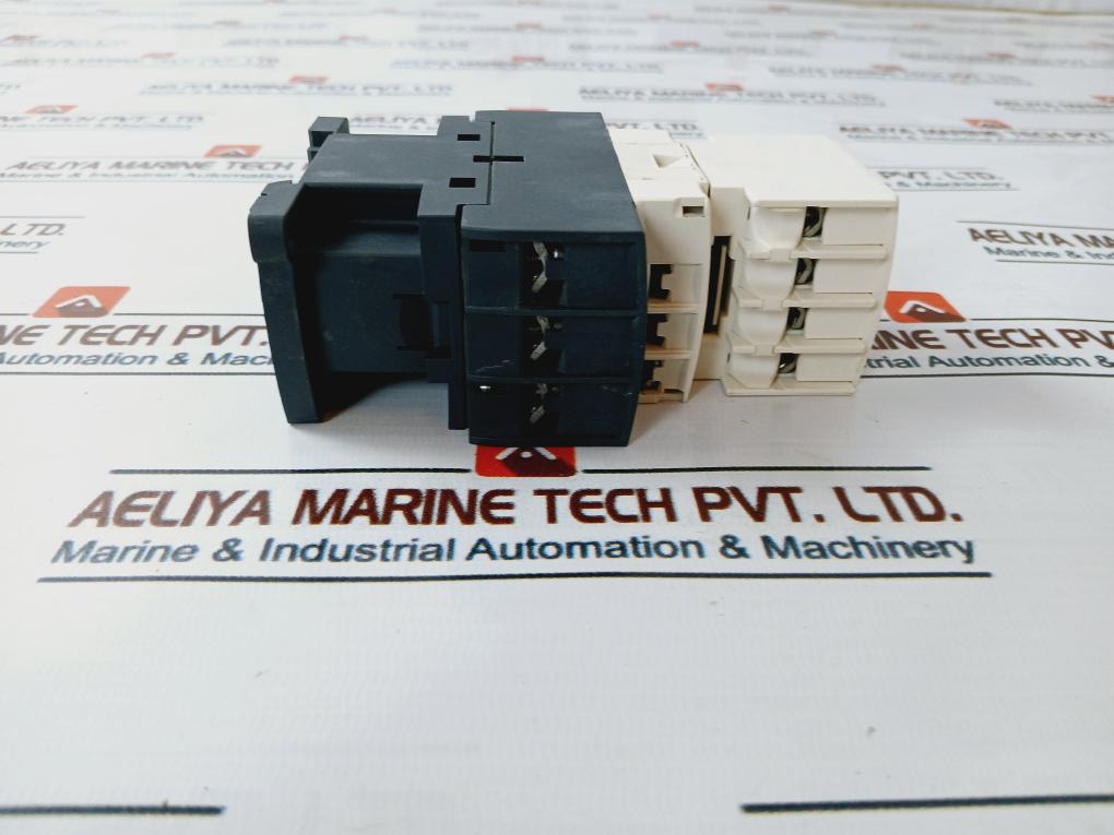 Schneider Electric Ladn22 Auxiliary Contact Block 690V