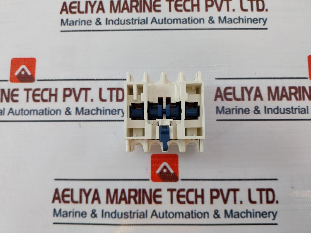 Lot Of 4X Schneider Electric Ladn22 Auxiliary Contact Block 690V 10A