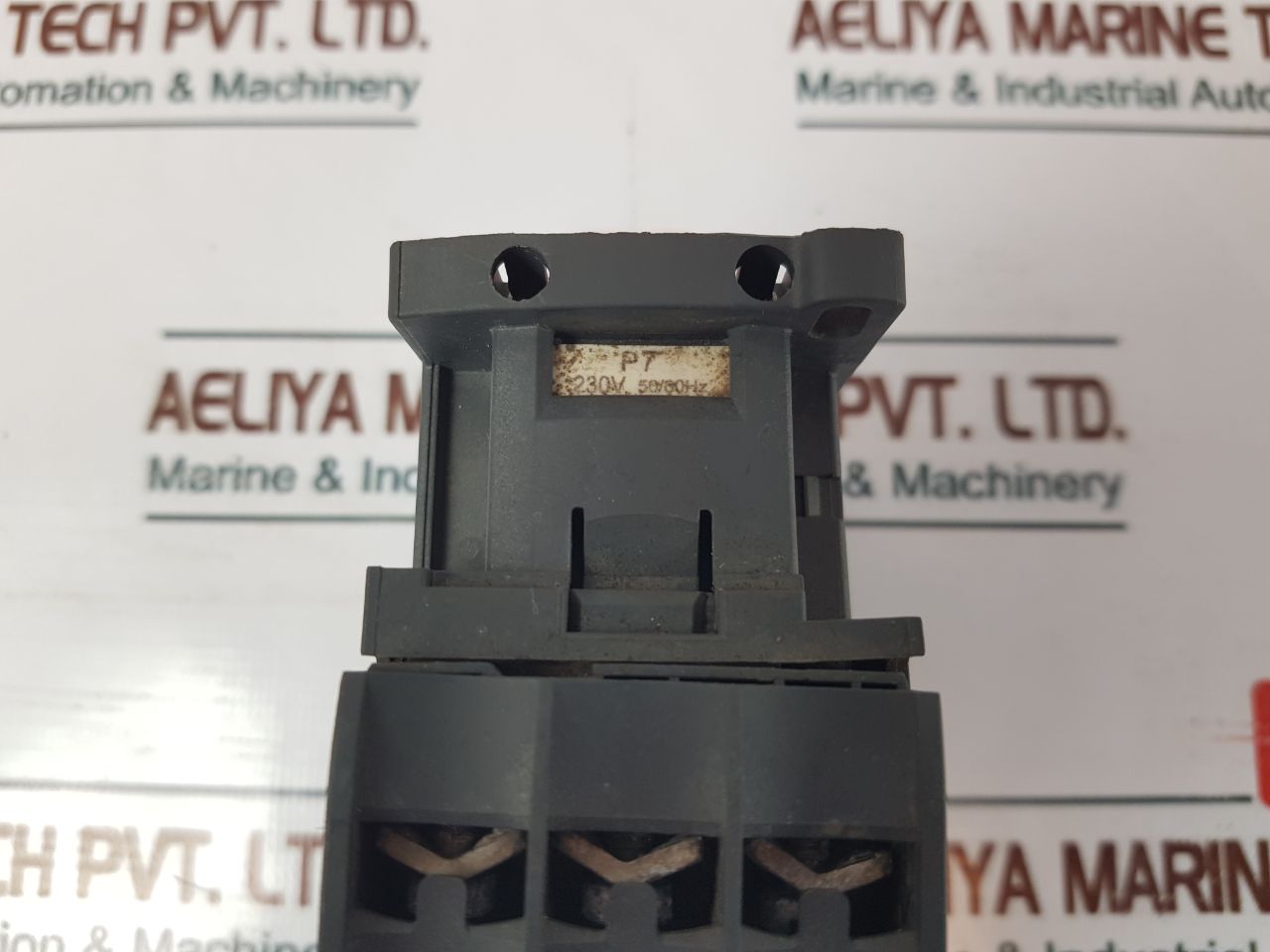 Schneider Electric LADN22 Auxiliary Contact Block With LC1 D32 Contactor