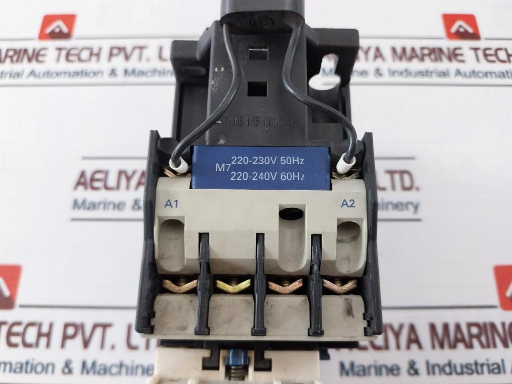 Schneider Electric Ladn22/ Lc1D25004 Auxiliary Contact Block With Contactor