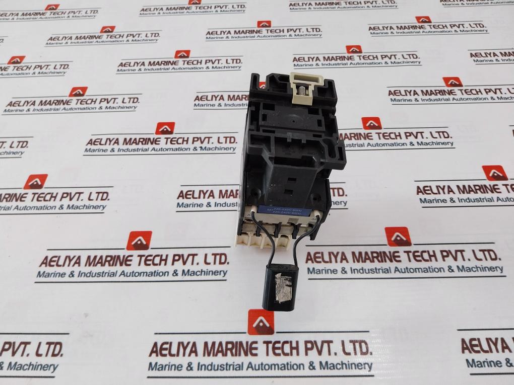 Schneider Electric Ladn22/ Lc1D25004 Auxiliary Contact Block With Contactor