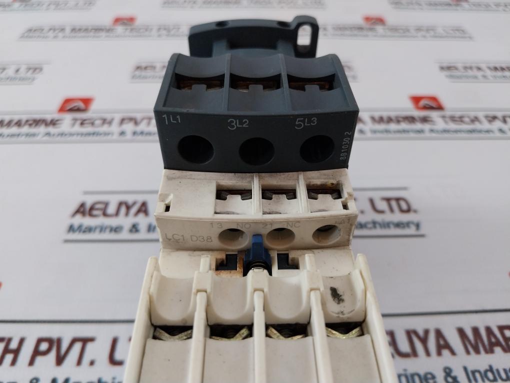 Schneider Electric Ladn22/ Lc1 D38 Auxiliary Contact Block With Contactor