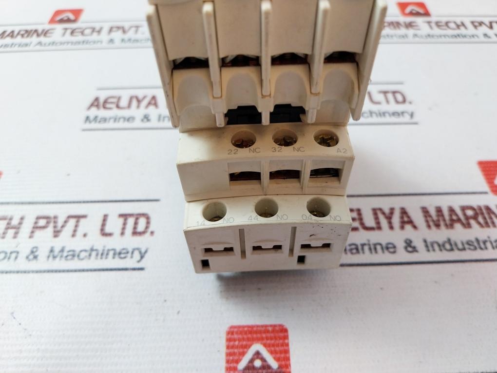 Schneider Electric Ladn31 Contact Block