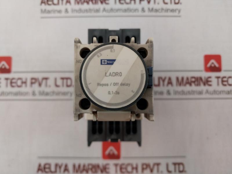 Schneider Electric Ladr0 Time Delay Auxiliary Contact Block 10A 24V Dc 600V Ac