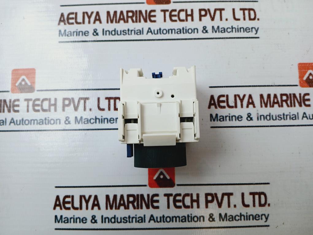 Schneider Electric Ladt2 Time Delay Block 0.1-30S, 690V