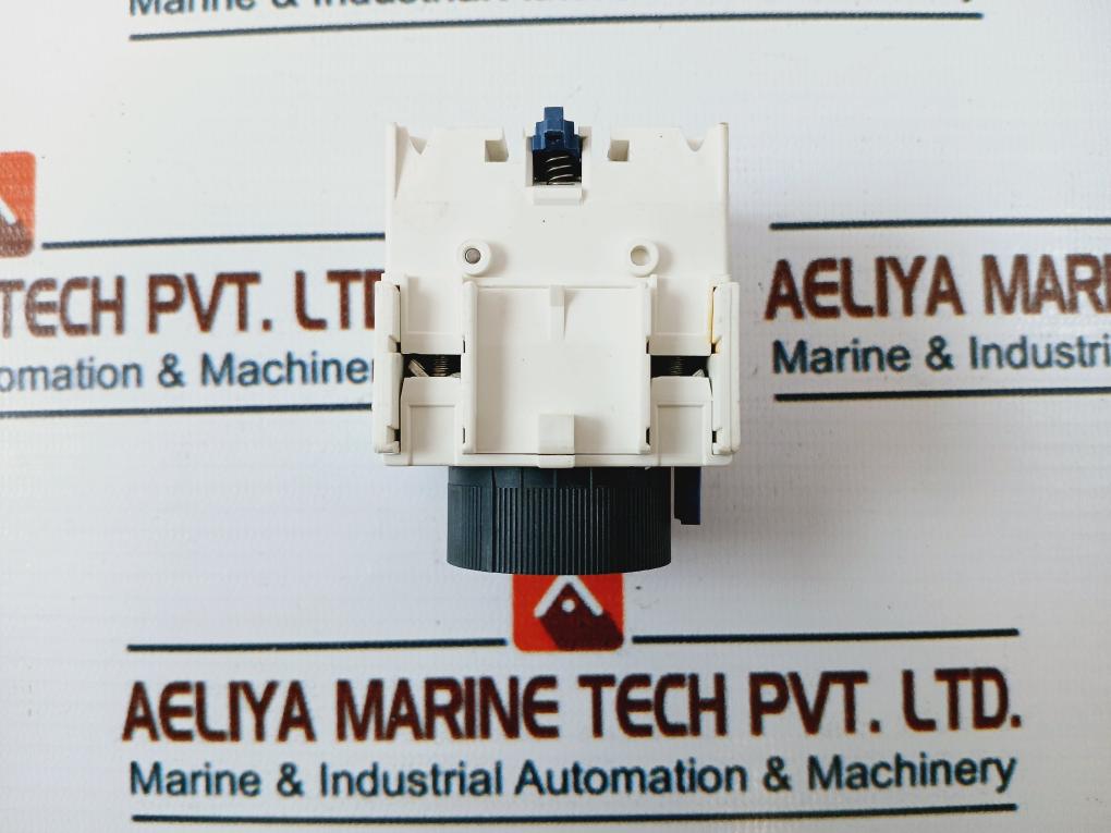 Schneider Electric Ladt2, 0,1-30S Time Delay Block 690V 10A