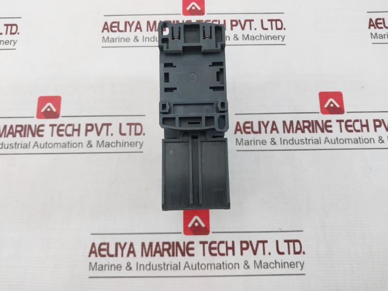 Schneider Electric Lc1D09 Contactor Ac3 9A 25A 6Kv 690V 00910 M700 10A