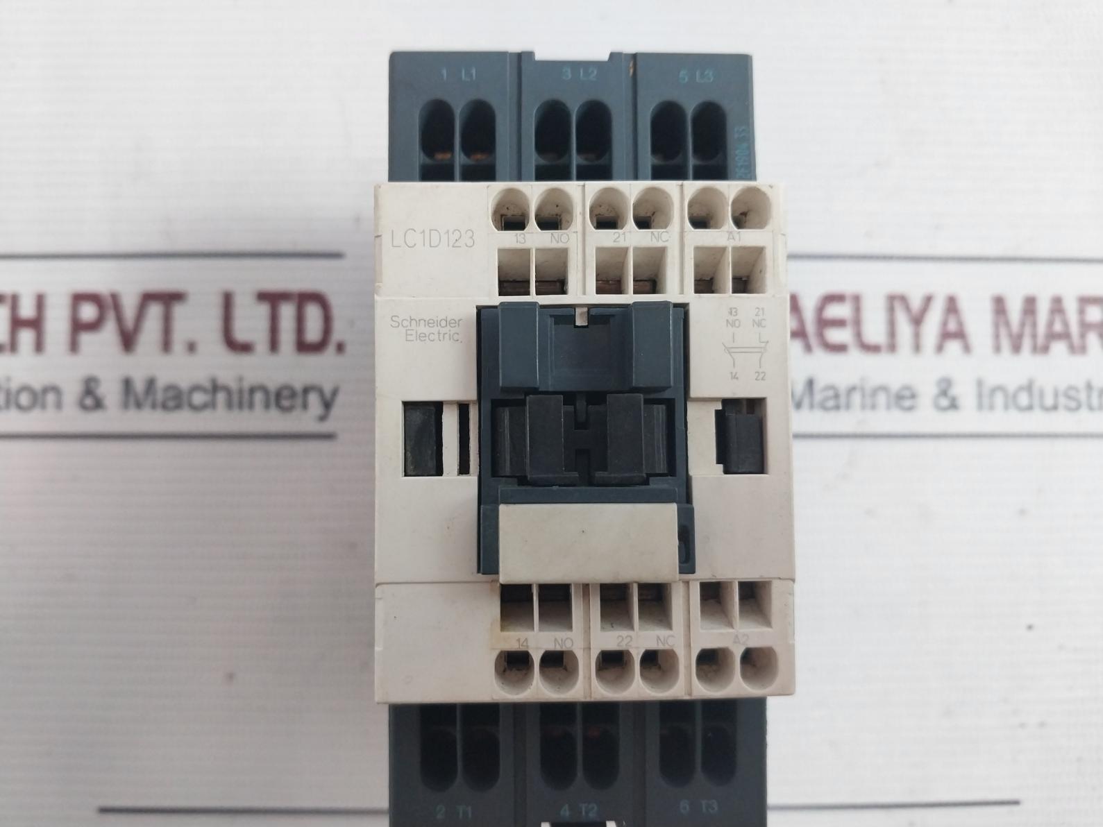 Schneider Electric Lc1D123 Tesys D Contactor 20A 50/60Hz