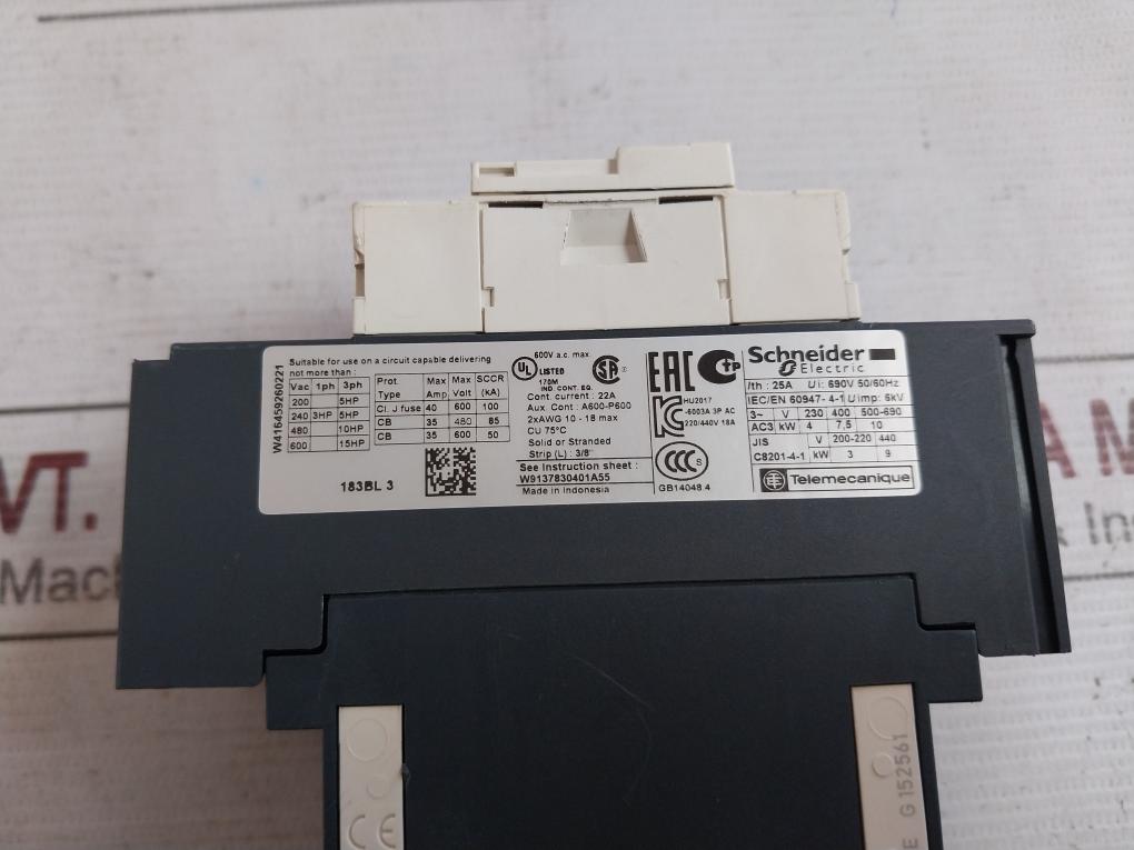 Schneider Electric Lc1D183Bl Contactor 220/440V 18A W416459260221 22A