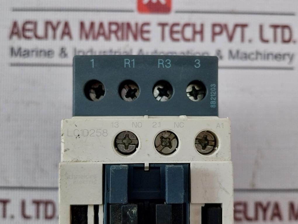 Schneider Electric Lc1D258 Contactor 40A 690V 50/60Hz Iec/En 60947-4-1
