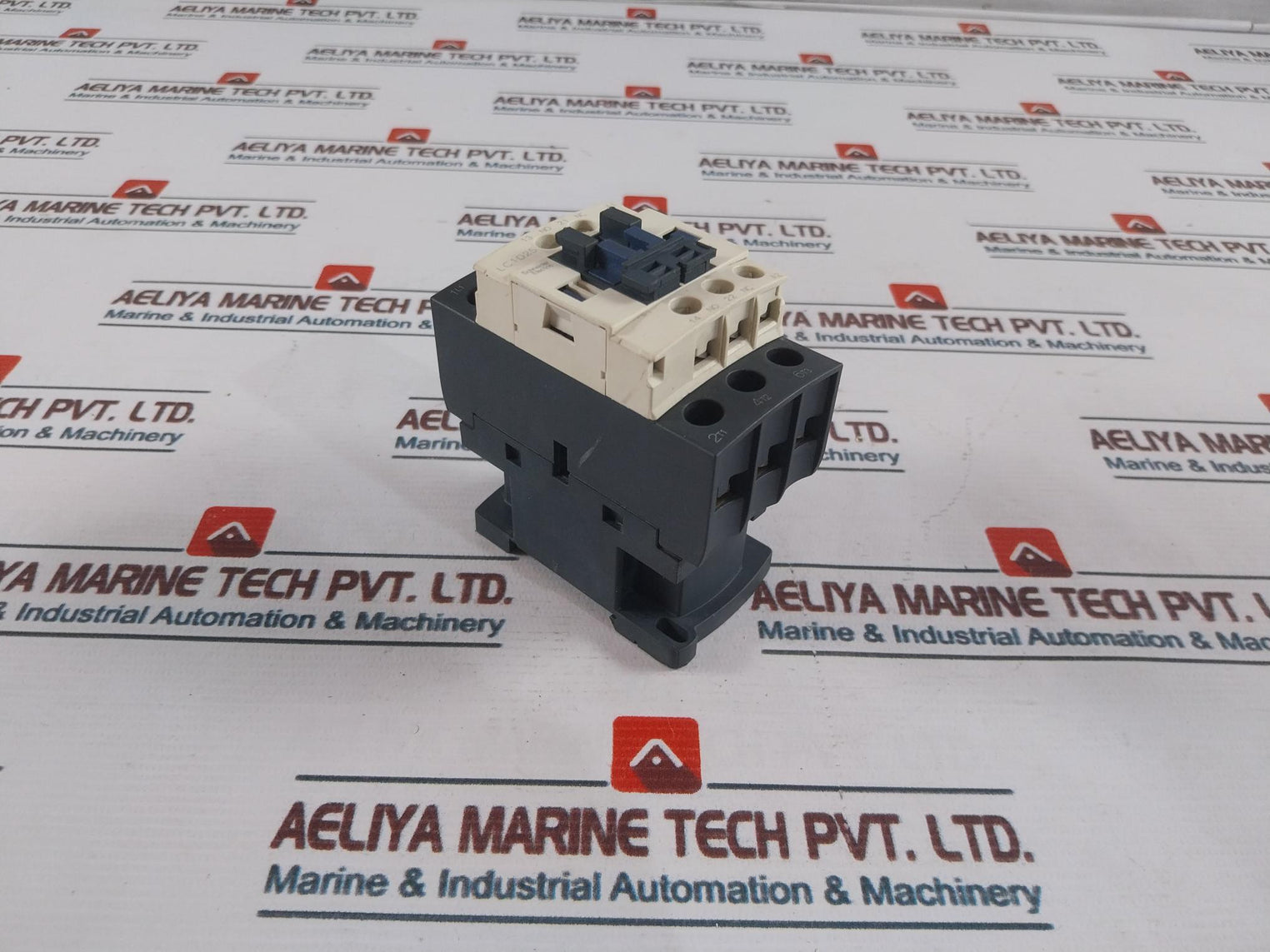 Schneider Electric LC1D25 Contactor M7 220V 50/60 Hz