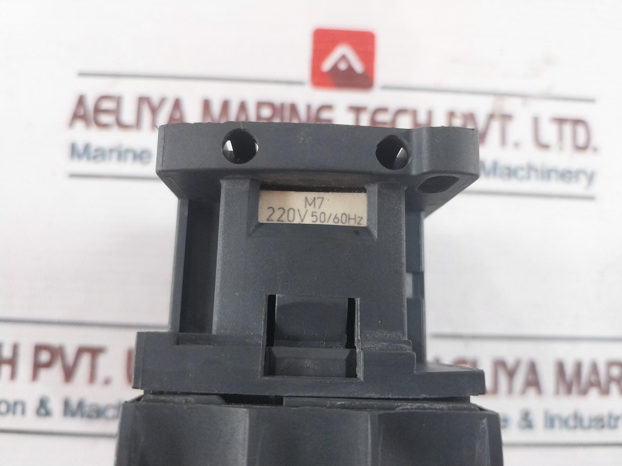 Schneider Electric LC1D25 Contactor M7 220V 50/60 Hz