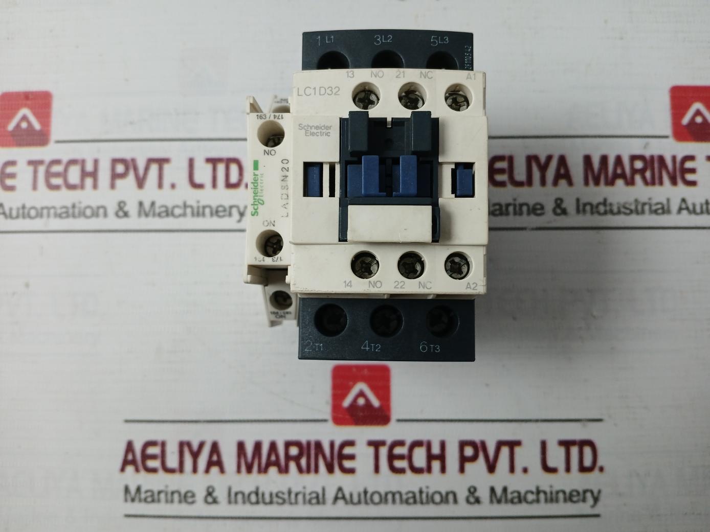 Schneider Electric Lc1D32 Contactor 6Kv 75°C 50/60Hz