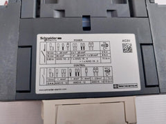 Schneider Electric Lc1D40Ar7 3 Pole Contactor 440V 50/60Hz