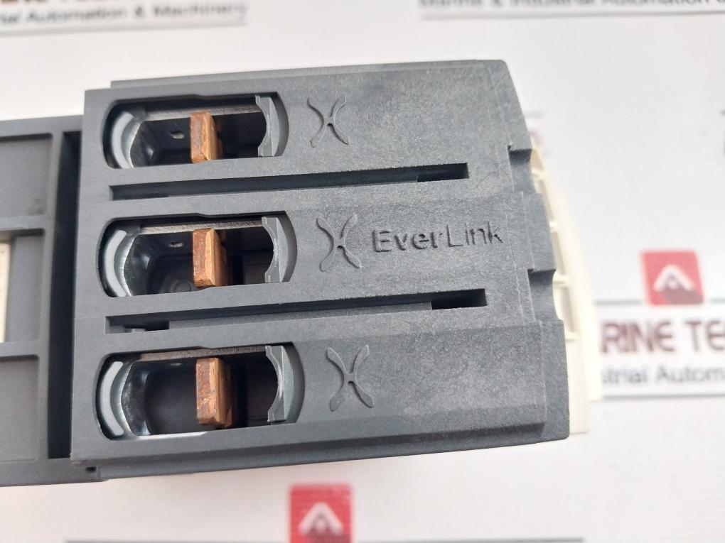 Schneider Electric Lc1D40Ar7 3 Pole Contactor 440V 50/60Hz