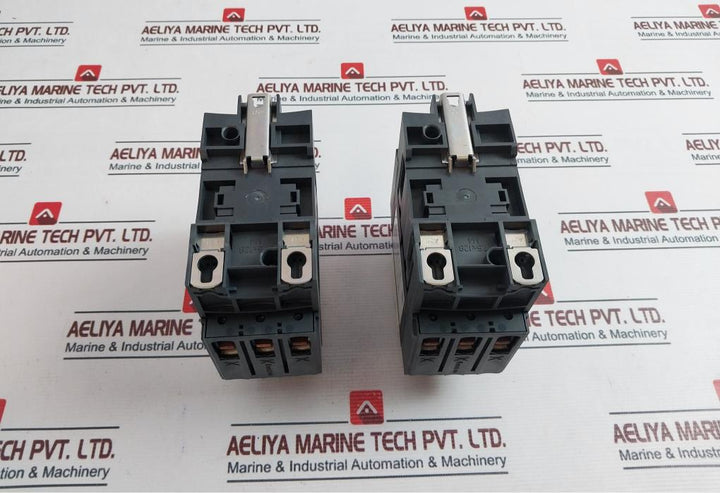 Schneider Electric Lc1D40Ar7 3 Pole Contactor 440V 50/60Hz